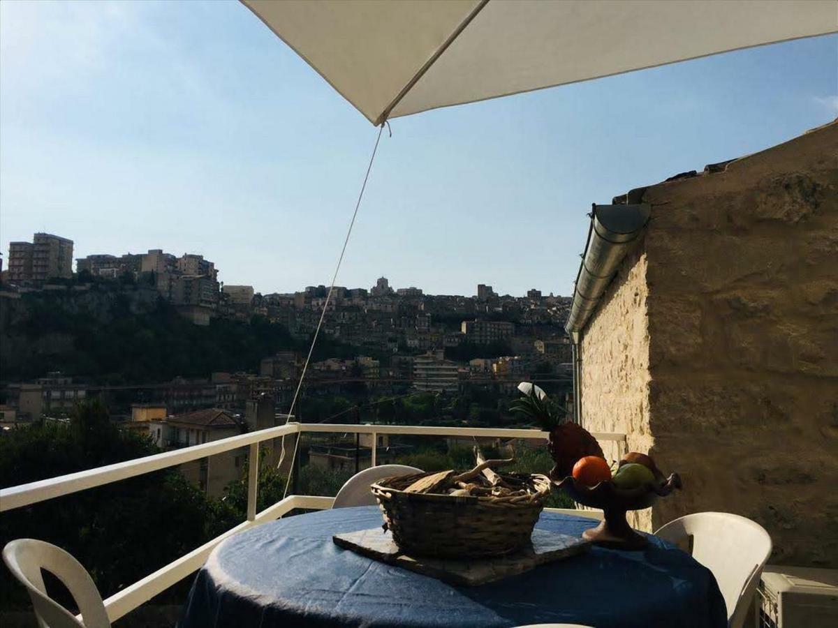 Casa Sabir Villa Modica Exteriör bild
